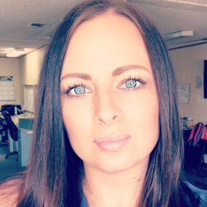 Meet your Posher, Brittney